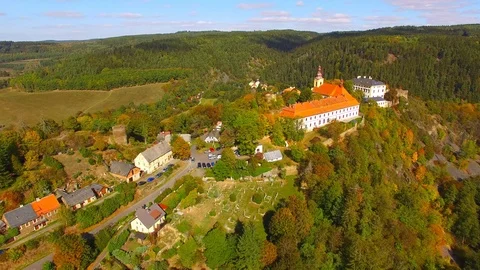 Camera flight over The Rabstejn nad Strelou in Czech Republic. Stock Footage 95763787