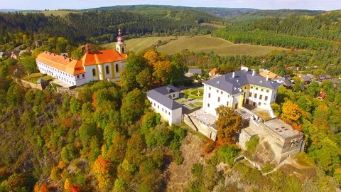 Camera flight over The Rabstejn nad Strelou in Czech Republic. Stock Footage 95766805