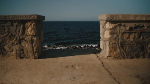 Camera movement to the sea 動画素材 98464367