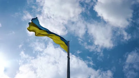 The camera moves around the flag of Ukraine. Видео 201214743