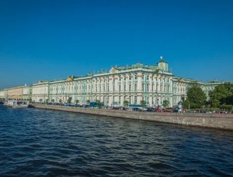 The Camera Moves On The Palace Bridge And Shooting A Hermitage Museum timelaps Stock Footage 64570313