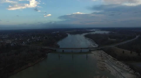 Camera moving towards bridge over the Maumee River Stock Footage 60032582