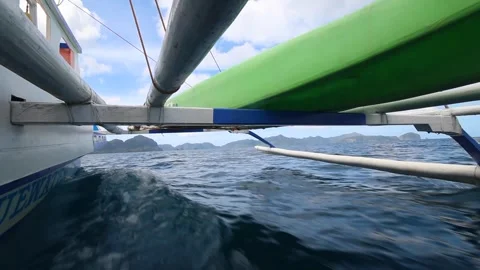 Camera near water while sailing on a boat in El Nido Vídeo Stock 248821518
