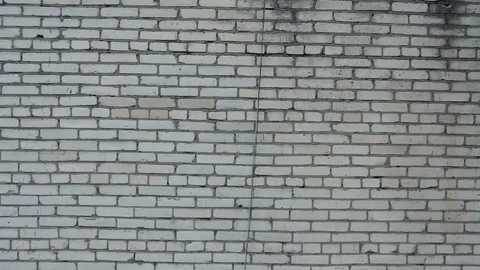 Camera pan from the rooftop of abandoned factory or plant around the industrial Vidéo 118042060