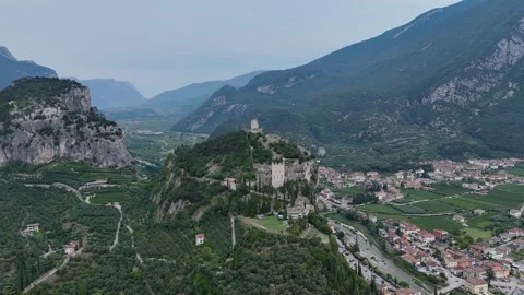 Camera panning over arco castle and surrounding valley 스톡 동영상 283289155