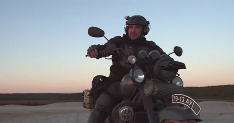 The camera pans around the biker Video stock 157102408