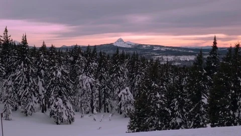Camera Pushes In On Mountain View At Sunset In Crater Lake National Park, Oregon Stock Footage 73497691
