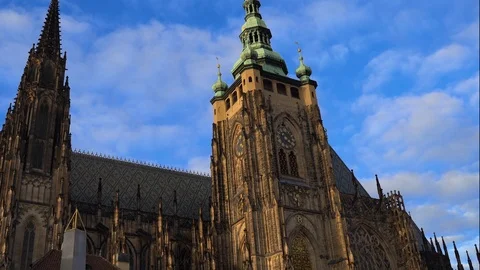 Camera reveals old gothical cathedral of Saint Vitus in Prague castle during Video stock 103541312