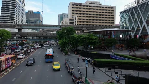 Camera slowly pans from Ratchadamri Road to the Central World Mall Stock Footage 301599008