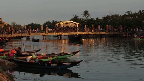 The camera takes boats on the river at sunset Stock-Footage 128277402