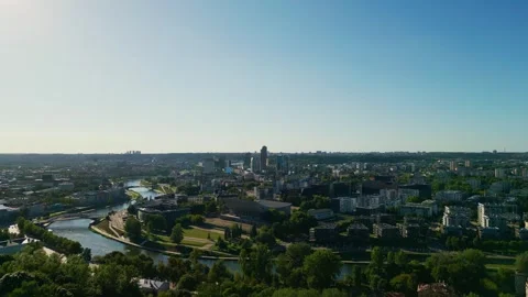 The camera takes off over Vilnius. View of the business center and the city, dow Vidéo 248647861