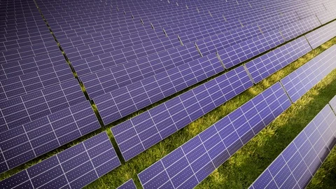 Camera Tilting Over Solar Panel Farm At Green Energy 스톡 동영상 128819755