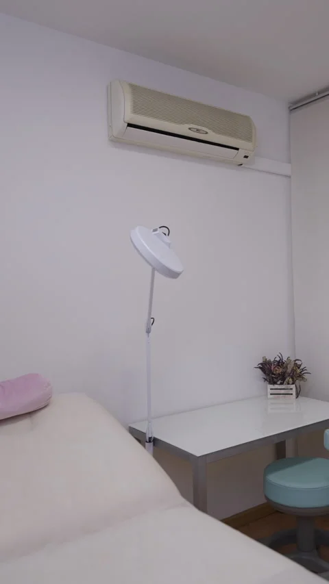 Camera walks away from a nicely decorated doctors office Stock Footage 264581186