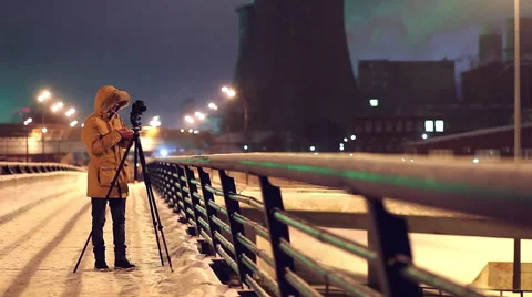 Cameraman Winter reportage Video stock 45919884