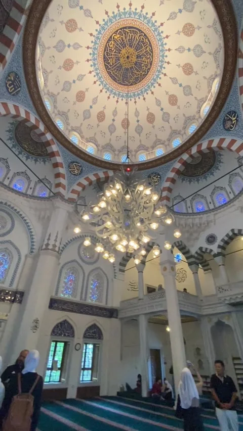Camii mosque Stockbeeldmateriaal 242909048