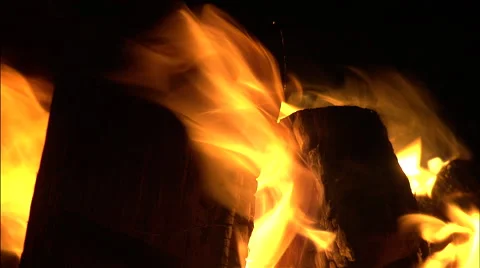 Camp fire flames Stock Footage 39975377
