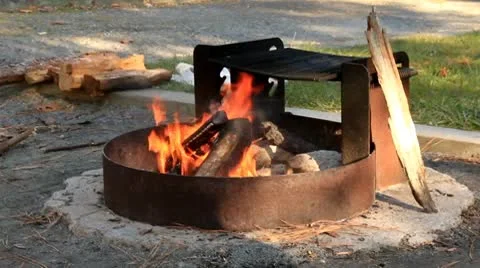 Camp fire loop Stock Footage 8972123