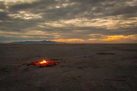 Camp Fire on Sand Foto stock