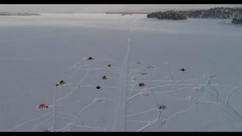 Camp at Frozen Lake2 Video stock 101409137