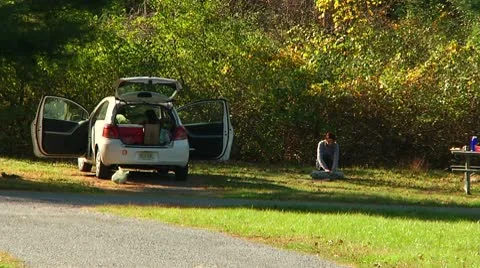Camper disassembling tent (LP-Voorhees-065) Video stock 8929335