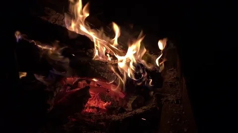 Campfire 1 Stockbeeldmateriaal 80933958