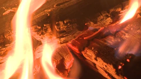 Campfire 2 動画素材 6973770