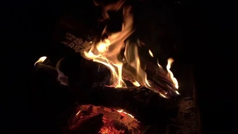 Campfire 2 Stockbeeldmateriaal 80955015