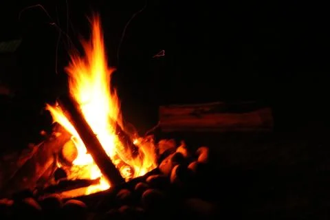 A Campfire Ablaze 写真素材