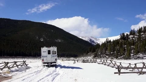 Camping car in winter Stock-Footage 233760877