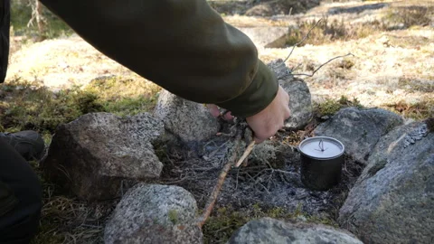Camping Cookware and Rocks Around a Campfire Site Vidéo 333580957