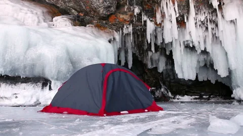 Camping on ice Stock-Footage 48476412