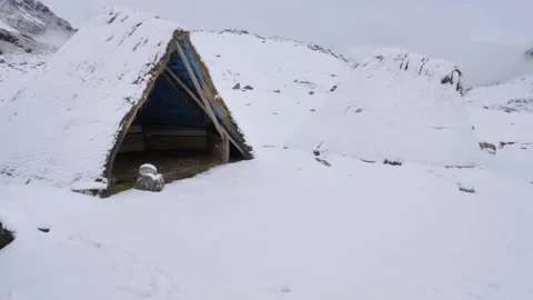 Camping in the snow, ausangate mountain, in cusco peru Stock-Footage 150168670
