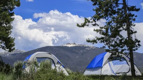 Camping spot  in mountains of two tents - 4k timelapse 스톡 동영상 112582017