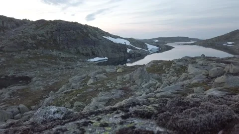 Camping in the wilderness. Vidéo 139938332