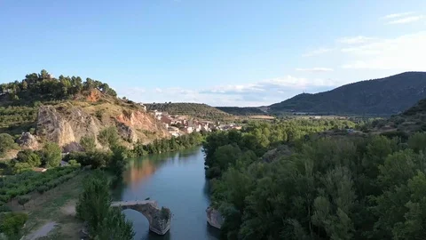 Camrasa pan up river drone 4k 库存影片 114167563