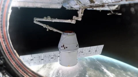 Canadarm SpaceX 動画素材 70451086