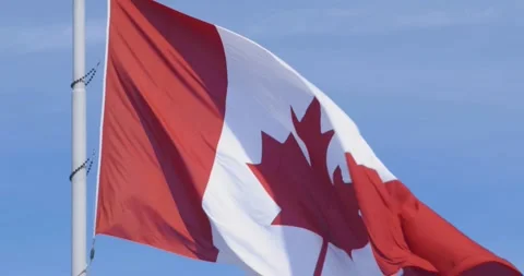 Canadian flag blowing in the wind Vidéo 212705361