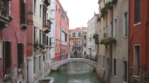 Canal in Venice Stock-Footage 7752036