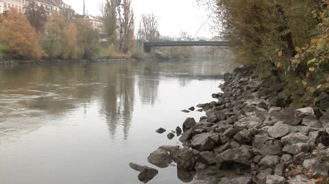 A canal in Vienna Stock Footage 32703625