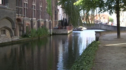 Canals in Bruges 動画素材 91248763