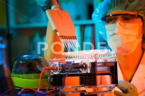Cancer research laboratory Stock Photos