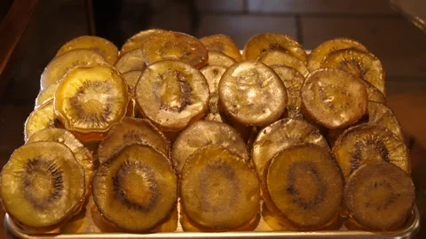 Candied kiwis Close-Up 動画素材 308817320