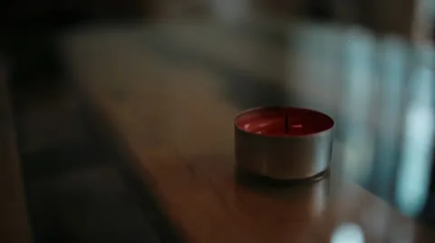 Candle burning Stockbeeldmateriaal 18191214