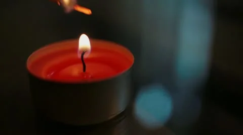 Candle burning Stockbeeldmateriaal 18191216