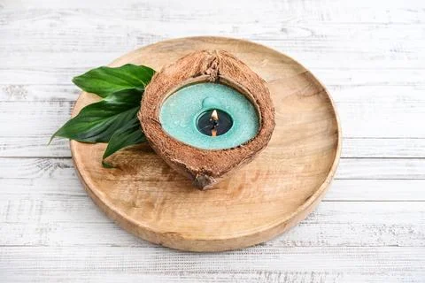Candle in coconut shell Fotos Stock