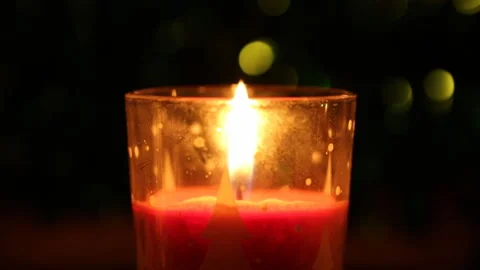 Candle flame Vidéo 86737954