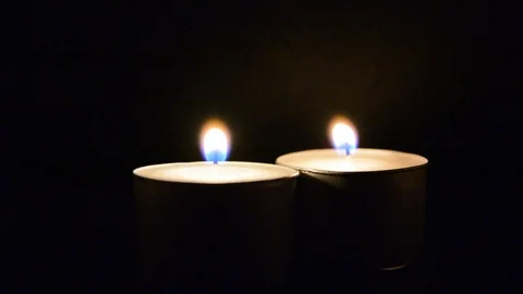 Candle flames at night closeup soft focus Vídeos de archivo 126715567