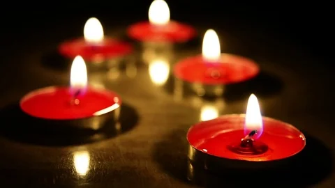 Candle light in dark background Видео 84212691