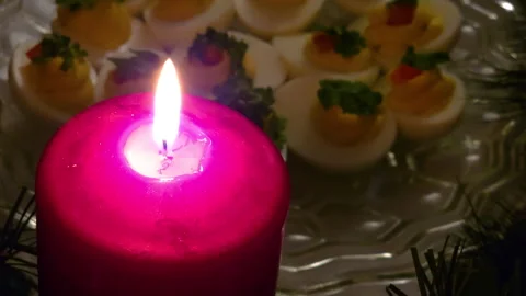 Candlelit deviled eggs appetizer arrangement 스톡 동영상 269964600