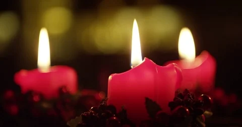Candles on a Advent wreath Stockbeeldmateriaal 76066703